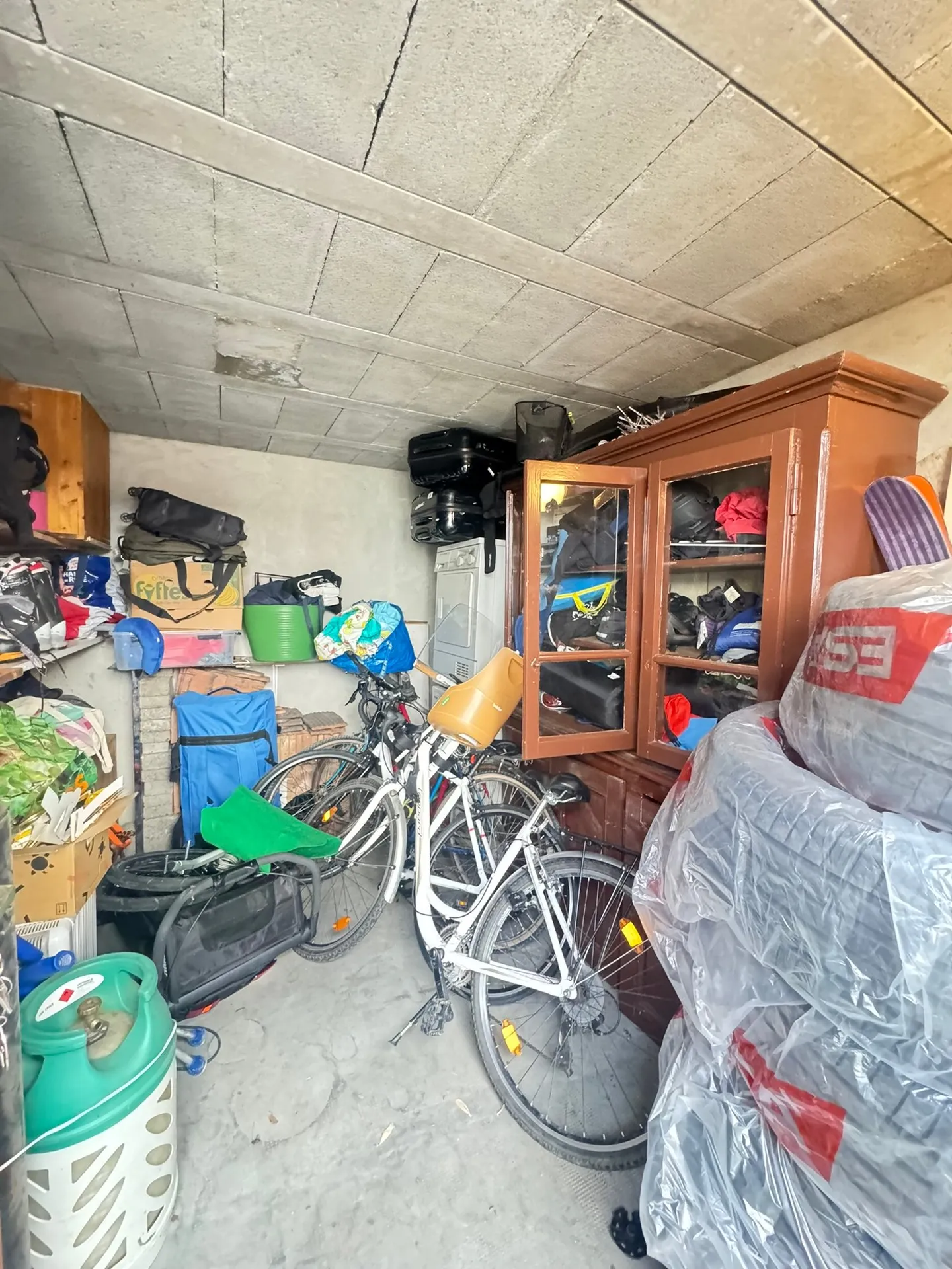 Detached house with neighboring house - Photo 30 of 30