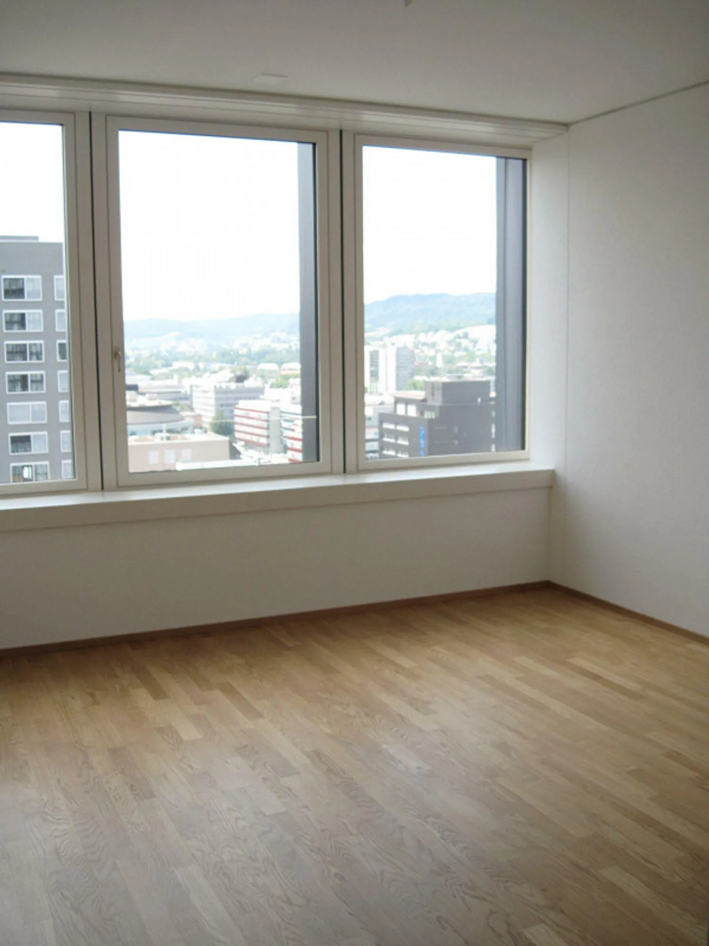 Vie moderne directement à la gare de Zurich-Altstetten - Photo 7 sur 7