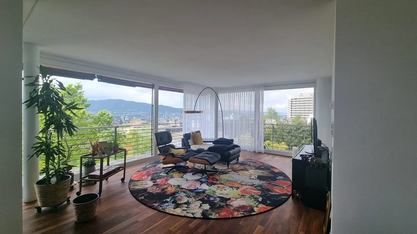 Ampio appartamento di 5,5 stanze con vista mozzafiato sul lago in Voltastrasse - Foto 3 di 10