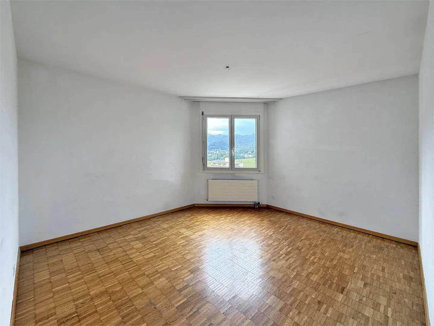 Luminoso 4.5 pièces dans une zone stratégique à Breganzona - Photo 5 sur 8