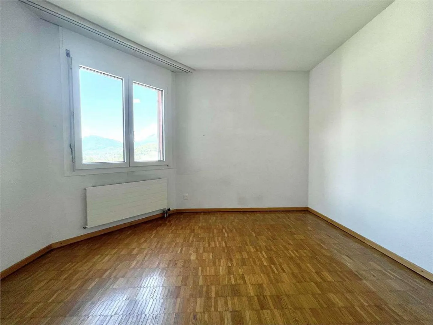 Luminoso 4.5 pièces dans une zone stratégique à Breganzona - Photo 6 sur 8