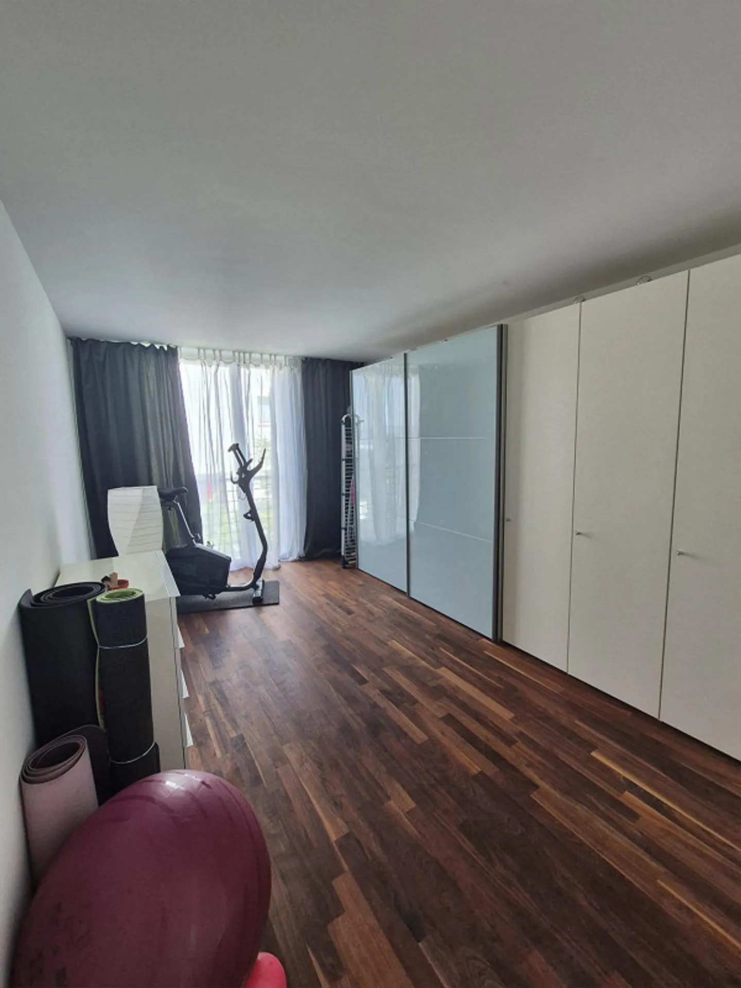 Ampio appartamento di 5,5 stanze con vista mozzafiato sul lago in Voltastrasse - Foto 10 di 10