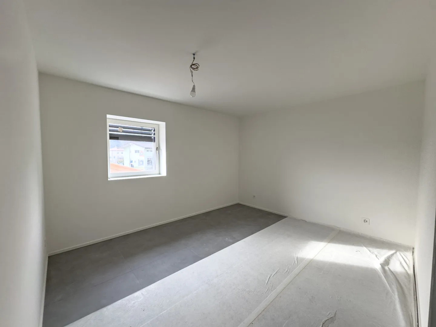 Modernes Duplex-Apartment in Besazio - Foto 3 von 18