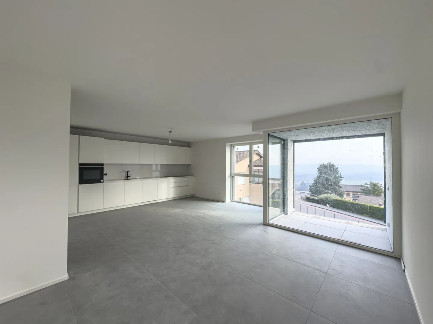 Modernes Duplex-Apartment in Besazio - Foto 9 von 18