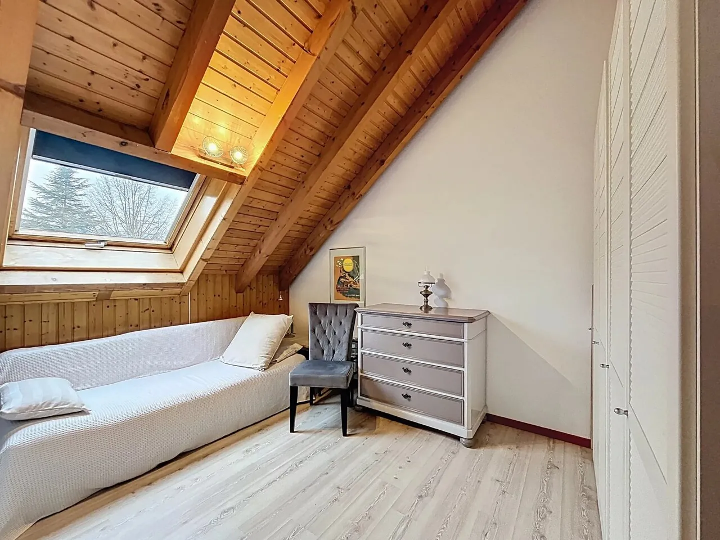 Incantevole appartamento di 4,5 locali con vista libera - Foto 12 di 13