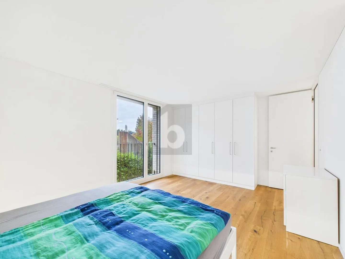 Quiet Location with Fantastic Views - Photo 3 of 6