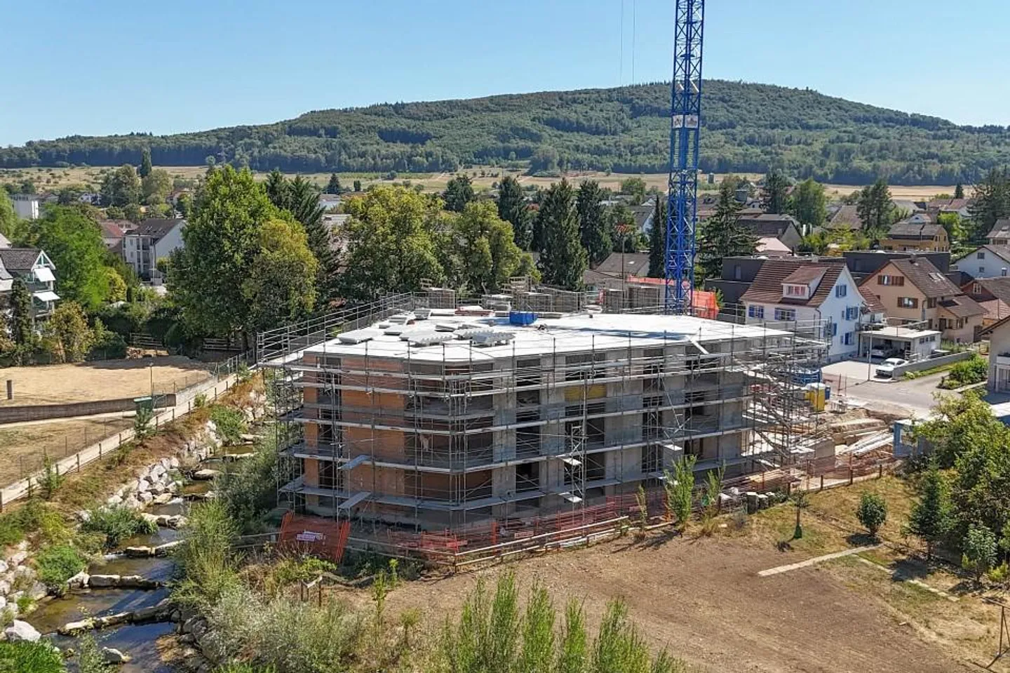 LINDENSTEG: Vivere in modo centrale e spazioso, costruzione ben avanzata - Foto 3 di 6