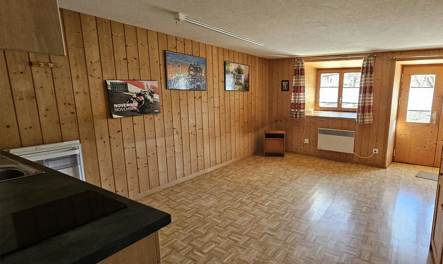 Studio à louer en bordure de la vieille ville d'Ilanz - Photo 2 sur 3