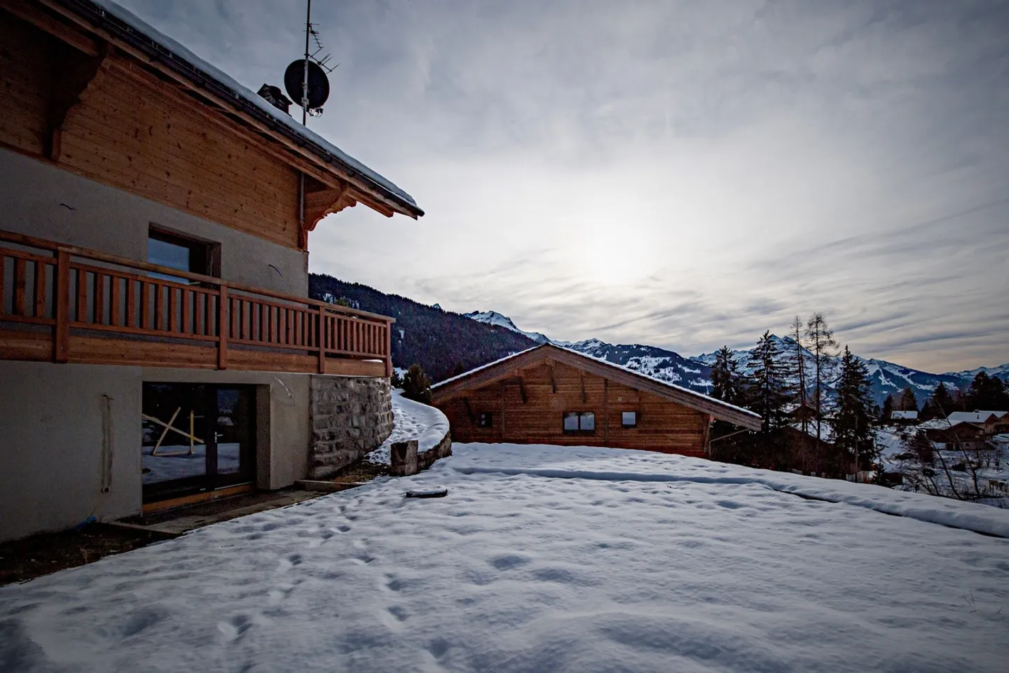 Gryon/ À vendre magnifique chalet de 6,5 pièces - Photo 2 sur 14