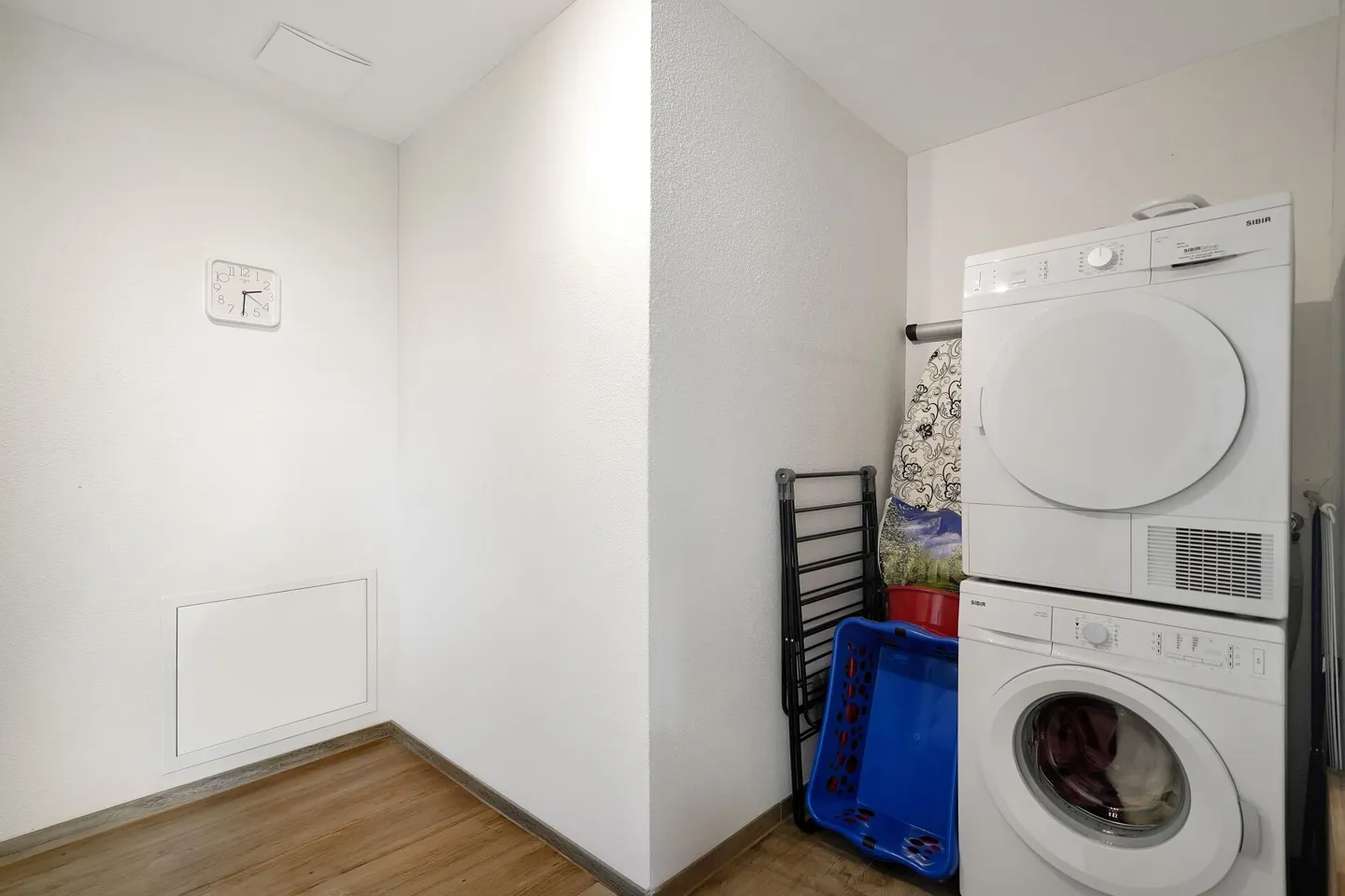 Modern, bright terrace apartment with large garden - Photo 6 of 13