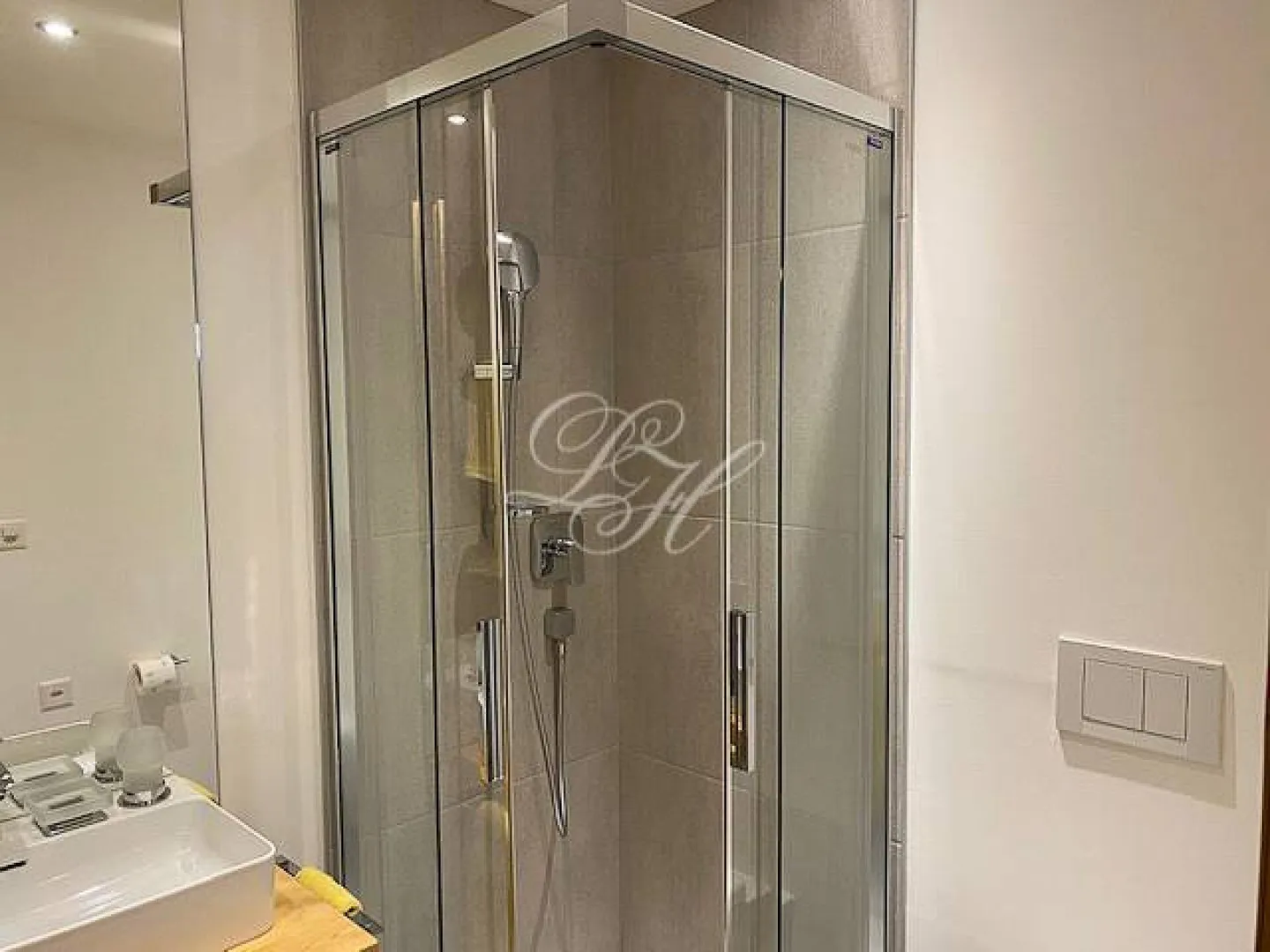 4.5 Room Apartment in Crans-Montana - Photo 15 of 18