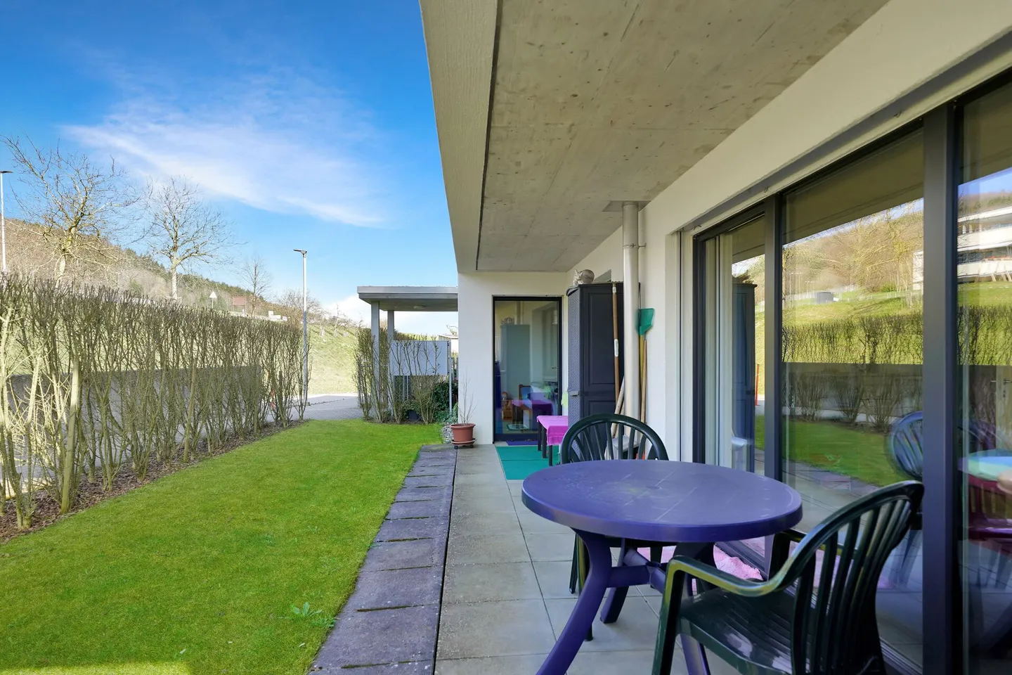Modern, bright terrace apartment with large garden - Photo 11 of 13