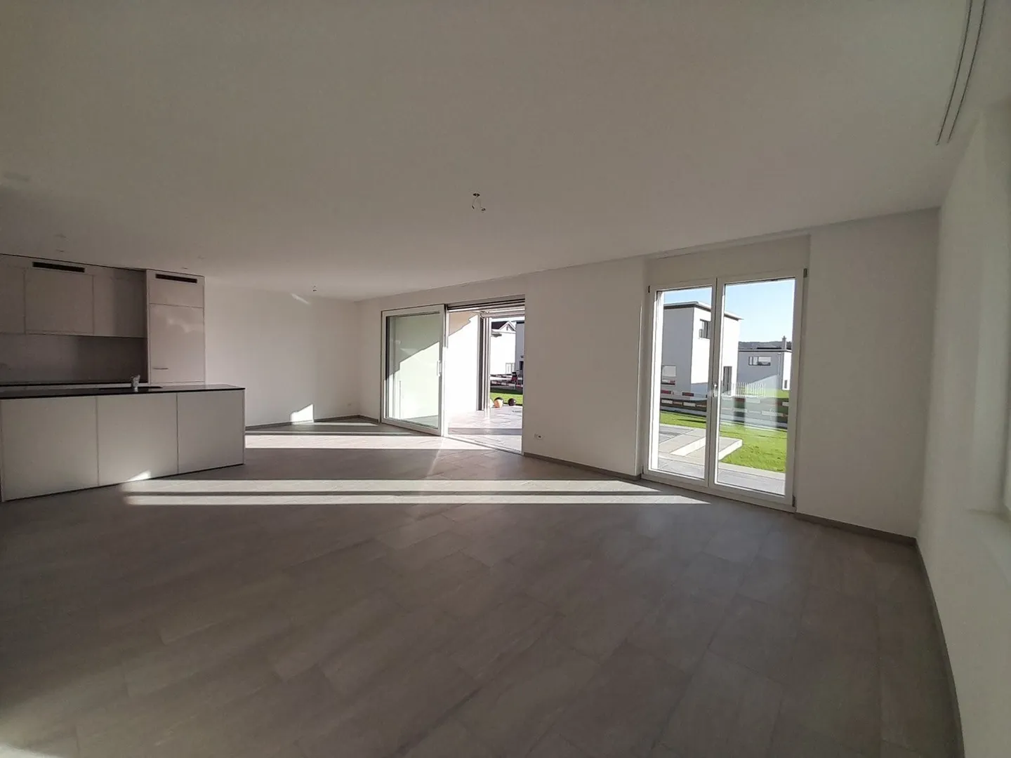 Bellissimo appartamento di 4,5 stanze con terrazza - Foto 11 di 13