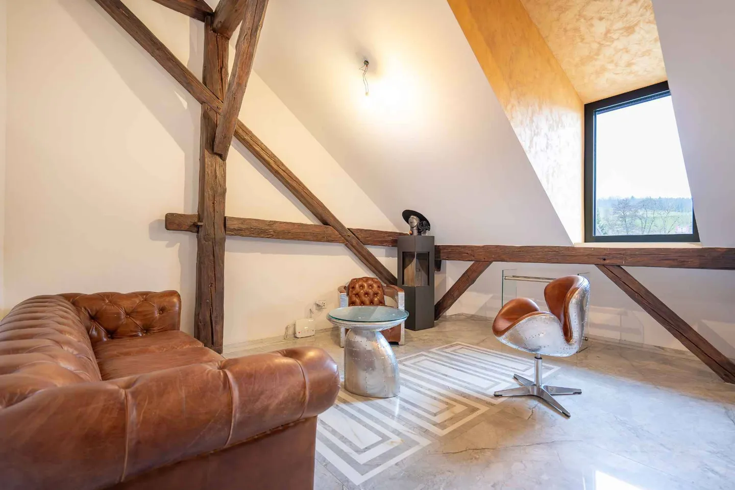 Charmante 2,5-Zimmer-Wohnung, möbliert, 10 Min. von der EHL entfernt - Foto 2 von 6