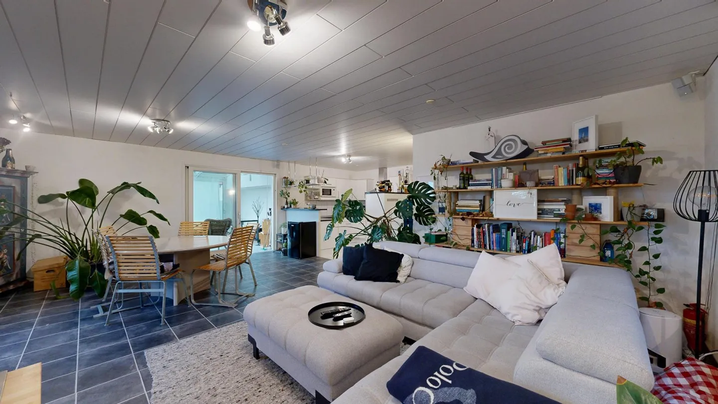 3.5 Room Apartment in a Hillside Location in Au for Sale! - Photo 4 of 14