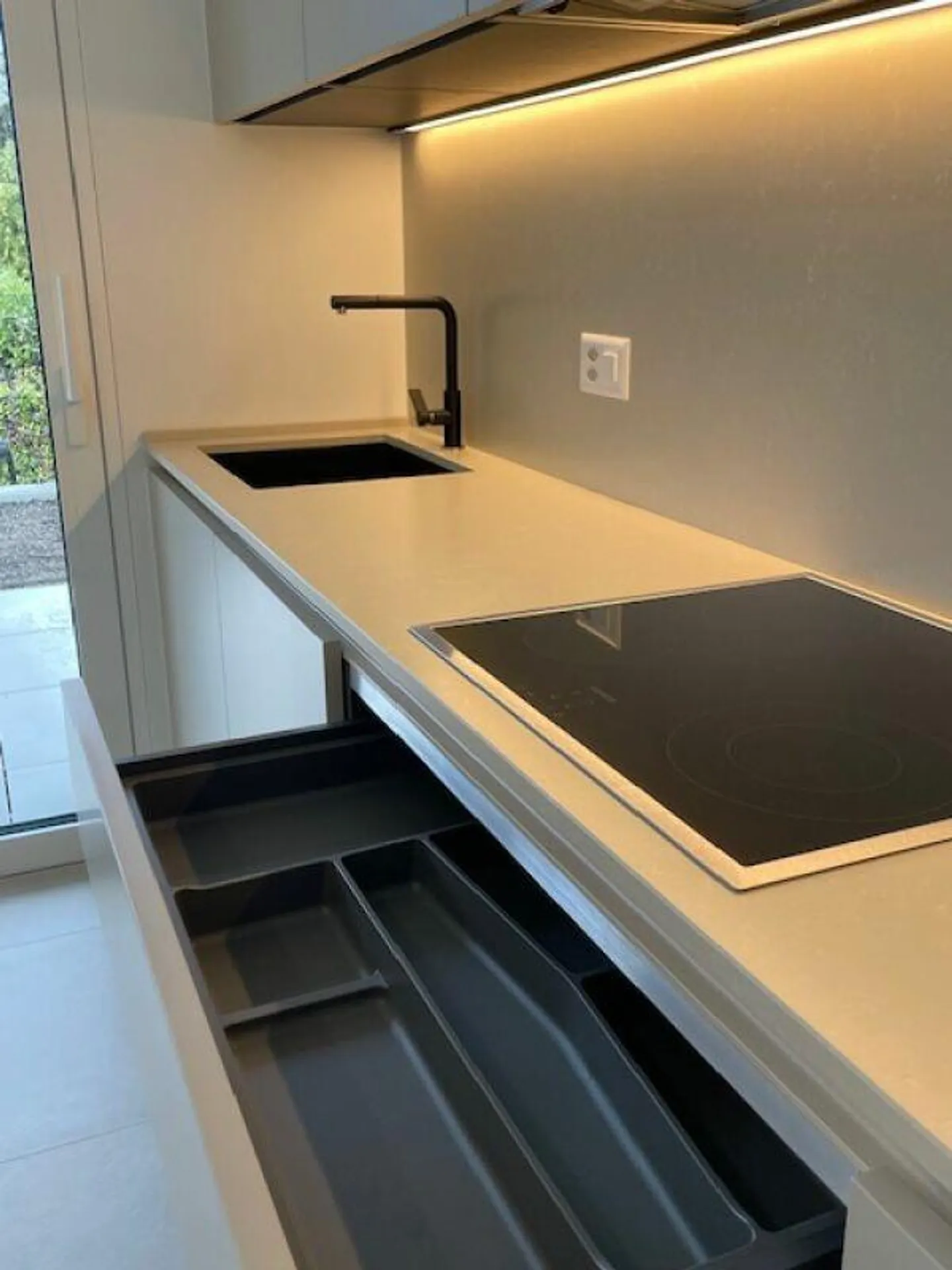 Appartamento moderno in zona tranquilla - Foto 8 di 12