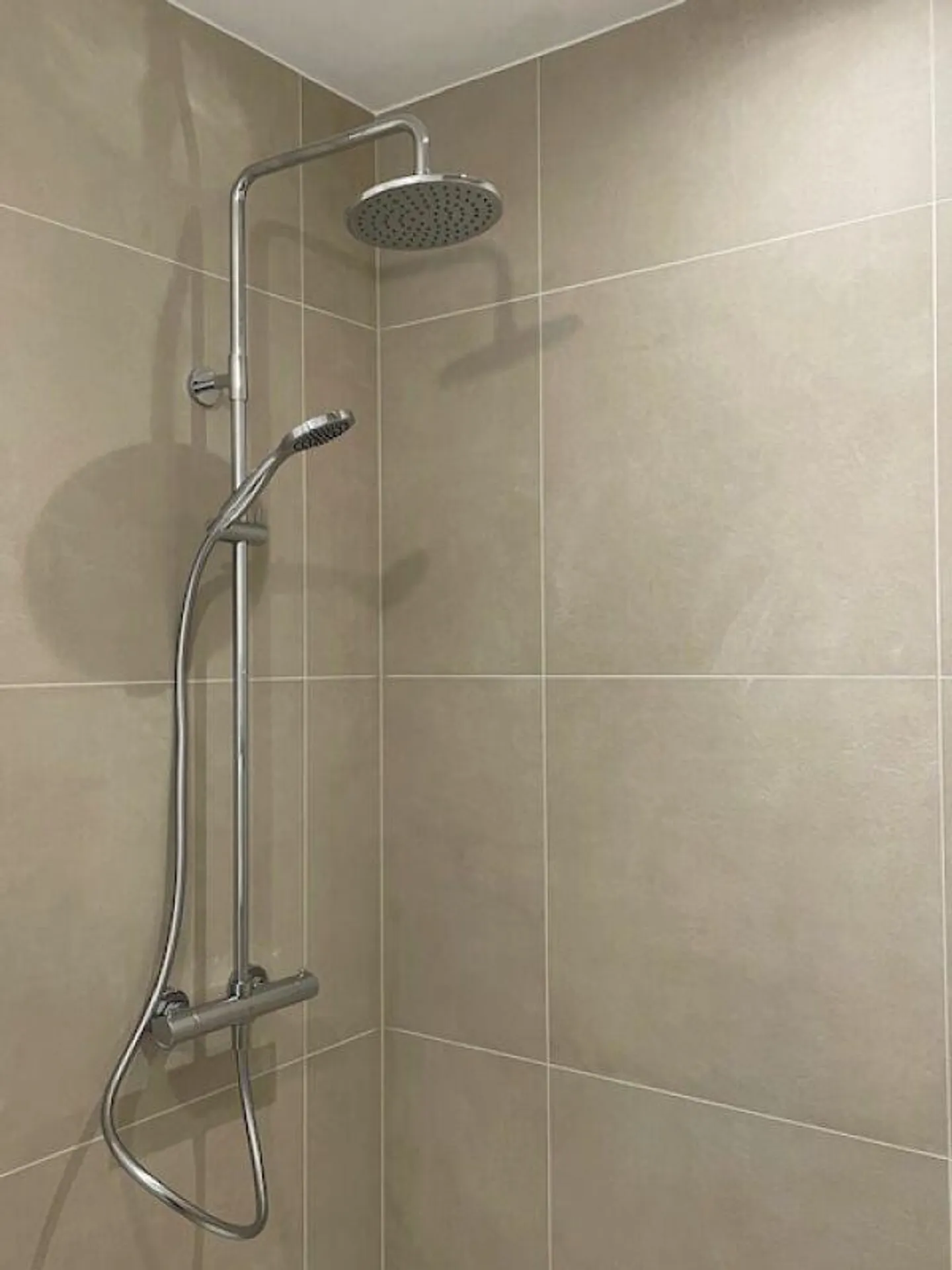Appartamento moderno in zona tranquilla - Foto 10 di 12