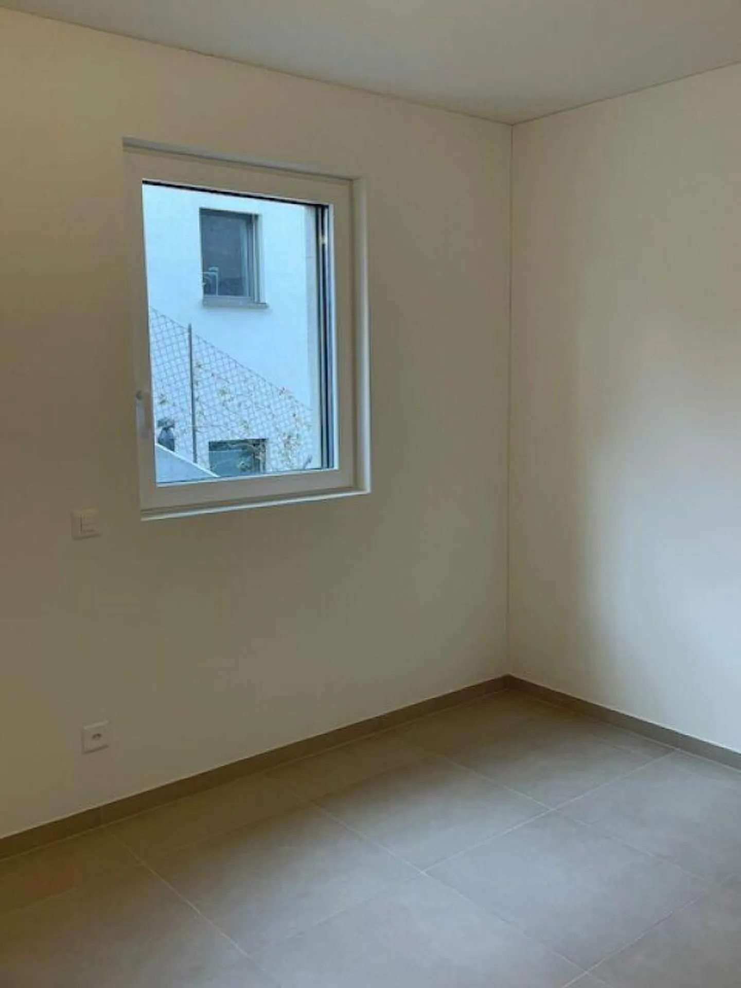 Appartamento moderno in zona tranquilla - Foto 11 di 12