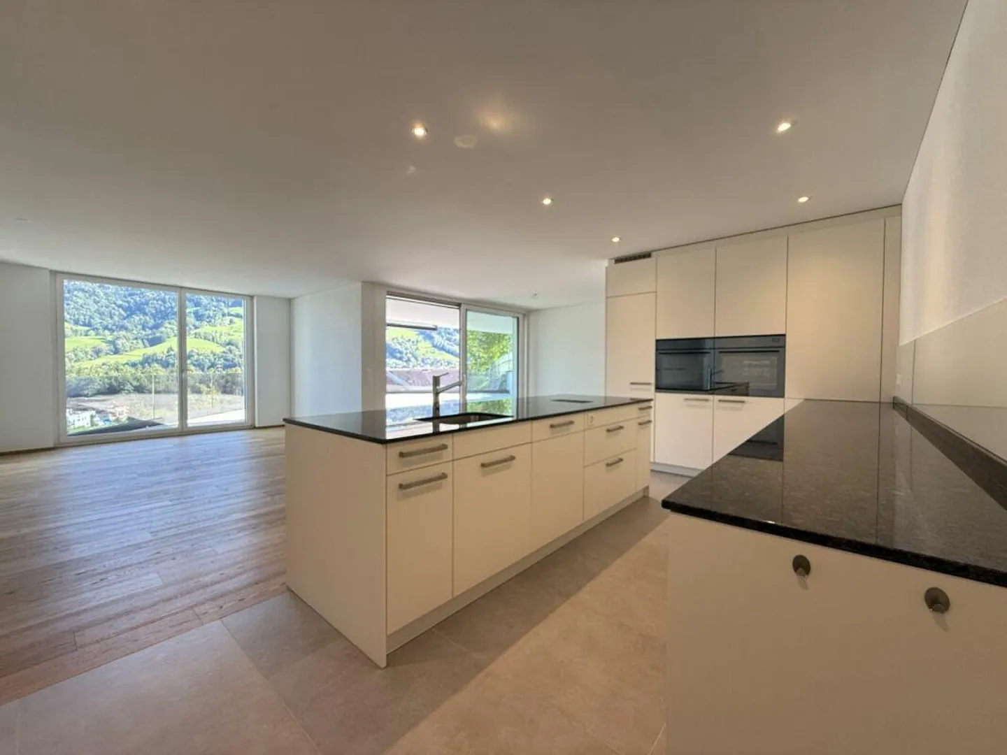 Grosszügige 3.5 Zimmer-Eigentumswohnung - Foto 3 von 8