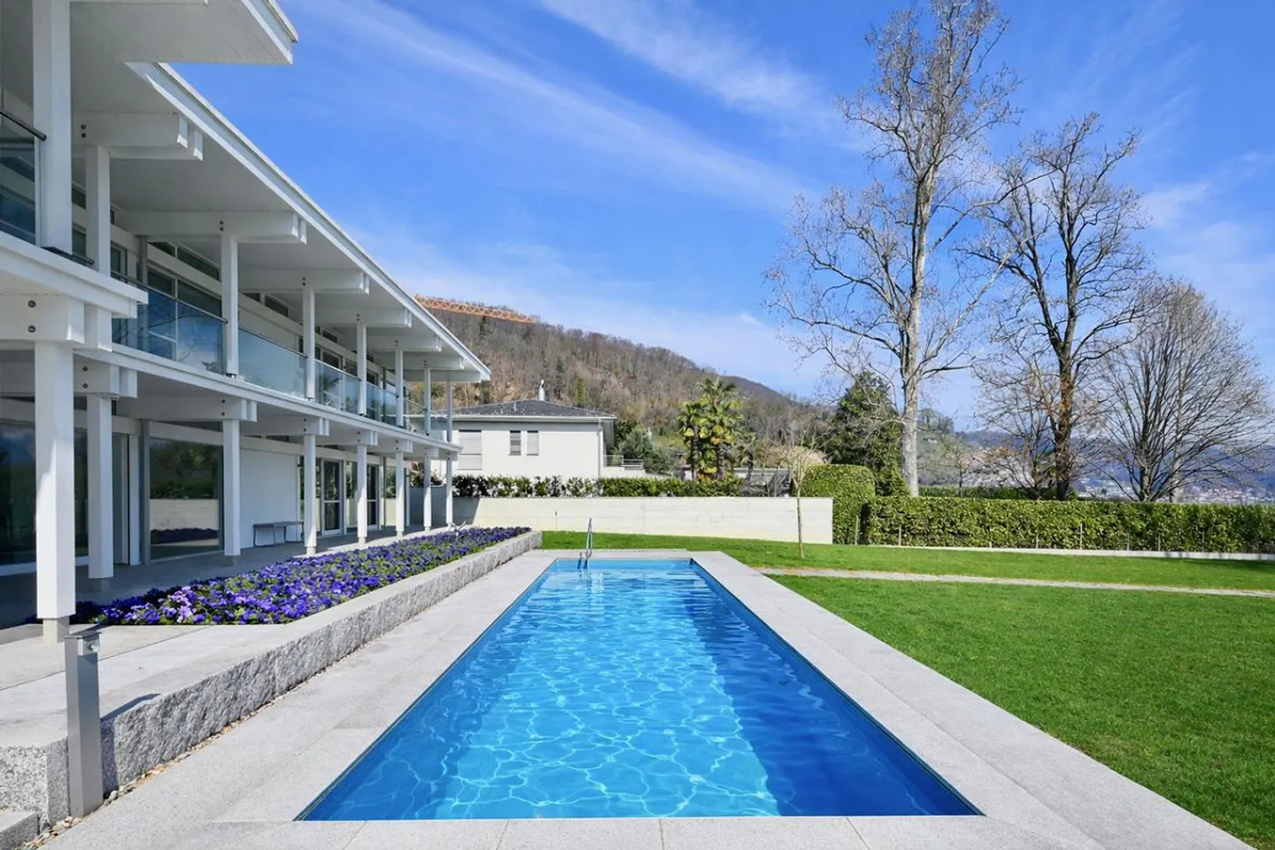 Moderne Villa am Lago di Lugano - Foto 6 von 30