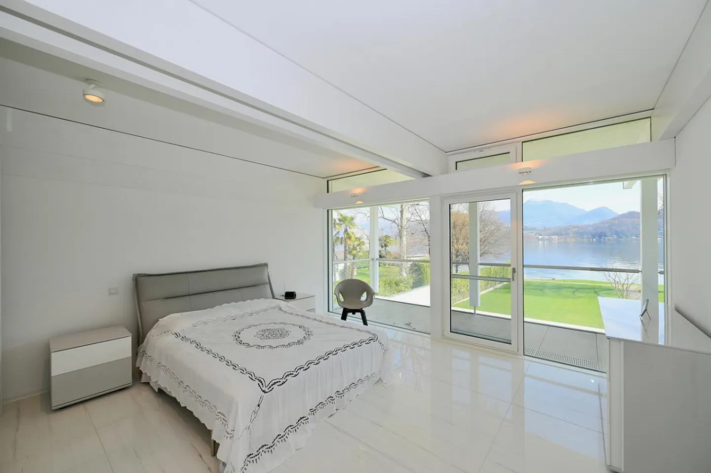 Moderne Villa am Lago di Lugano - Foto 18 von 30