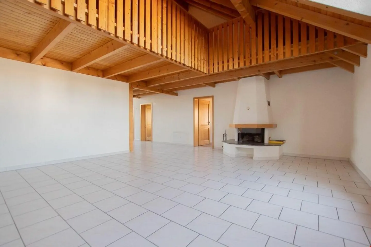 Maisonette molto generosa di 6.5 stanze - Foto 1 di 8