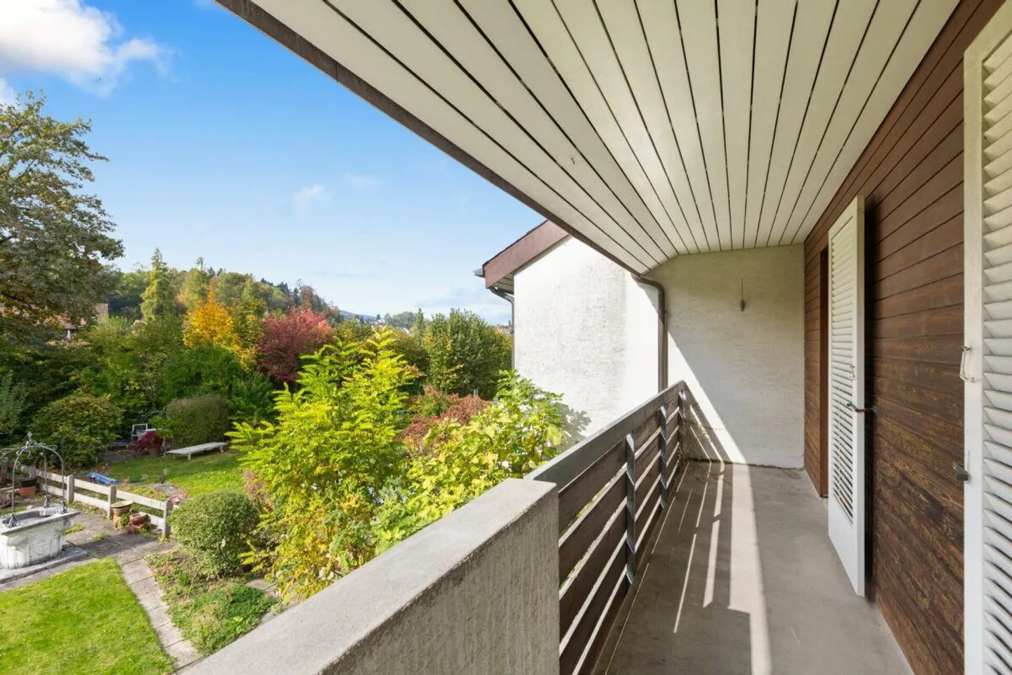 Maison de rangée de 6,5 pièces avec grand jardin ensoleillé au bord du ruisseau - Photo 10 sur 10