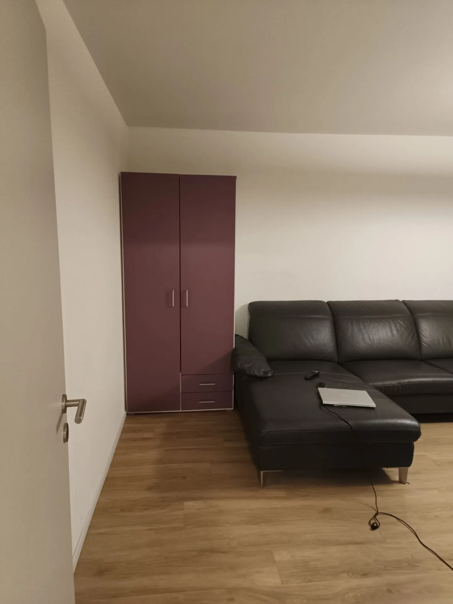 Two-room apartment with 2.5 rooms and furniture in Zurich Schwamendingen - Photo 4 of 12