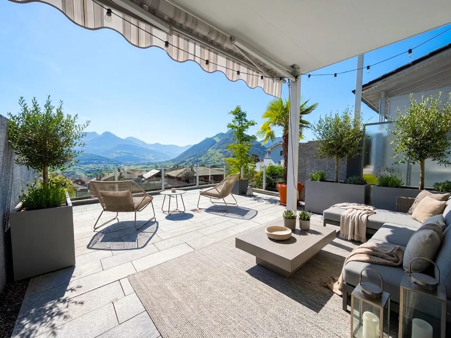 Charming Townhouse with Mountain View - Photo 1 of 13