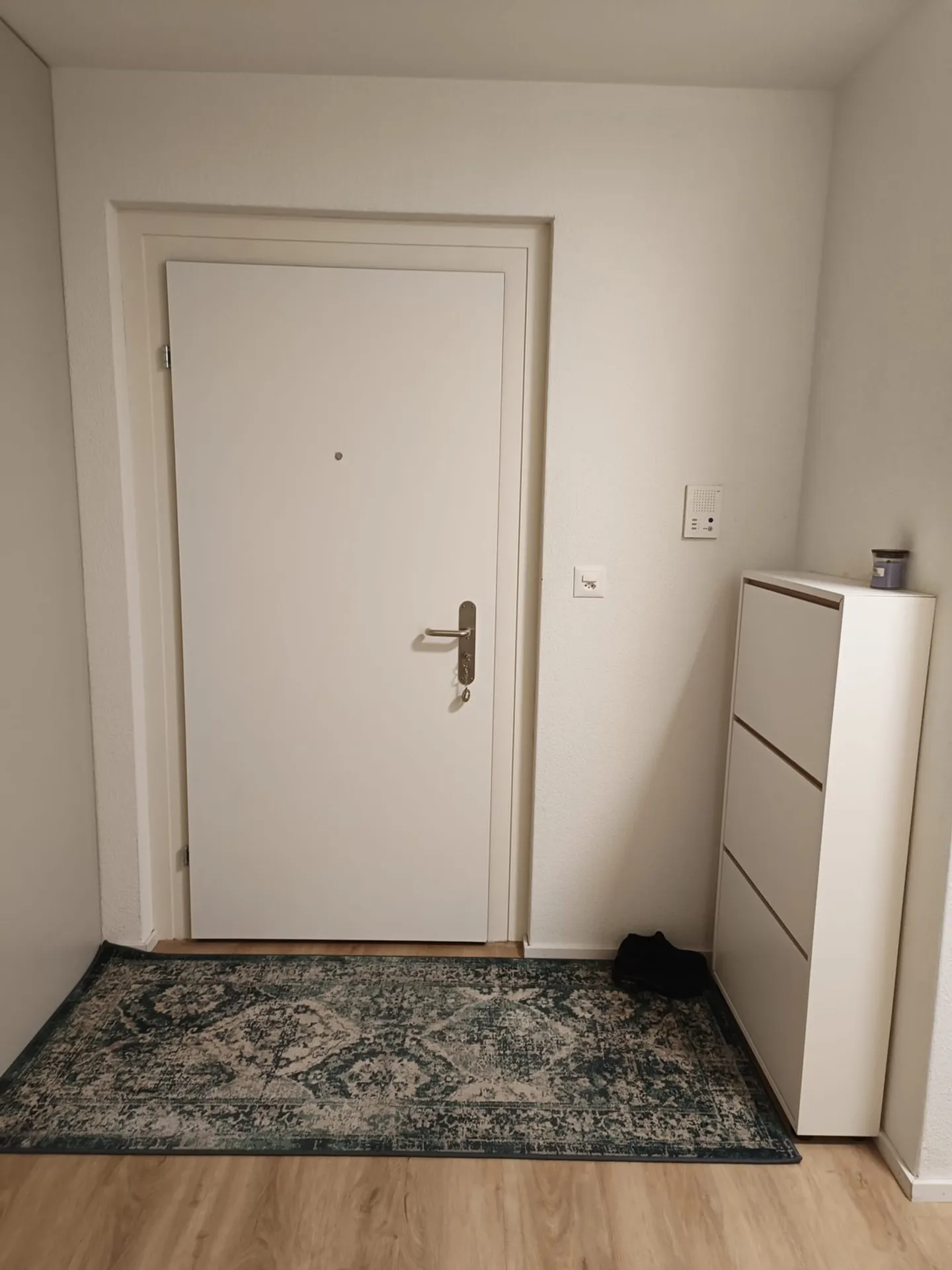 Two-room apartment with 2.5 rooms and furniture in Zurich Schwamendingen - Photo 12 of 12