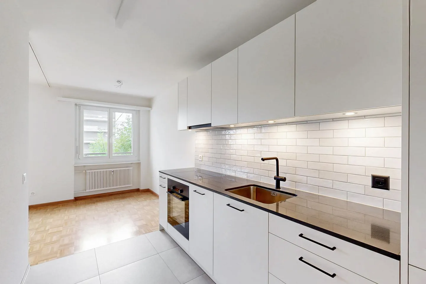 Charming Apartment in St. Johann - Photo 3 of 12