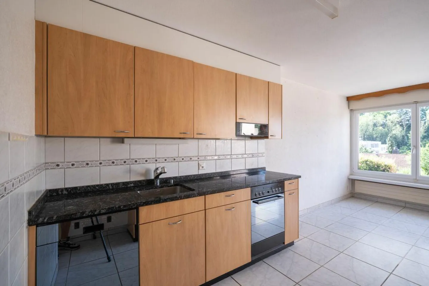 Appartamento 4.5 stanze in un affascinante edificio plurifamiliare - Foto 11 di 14