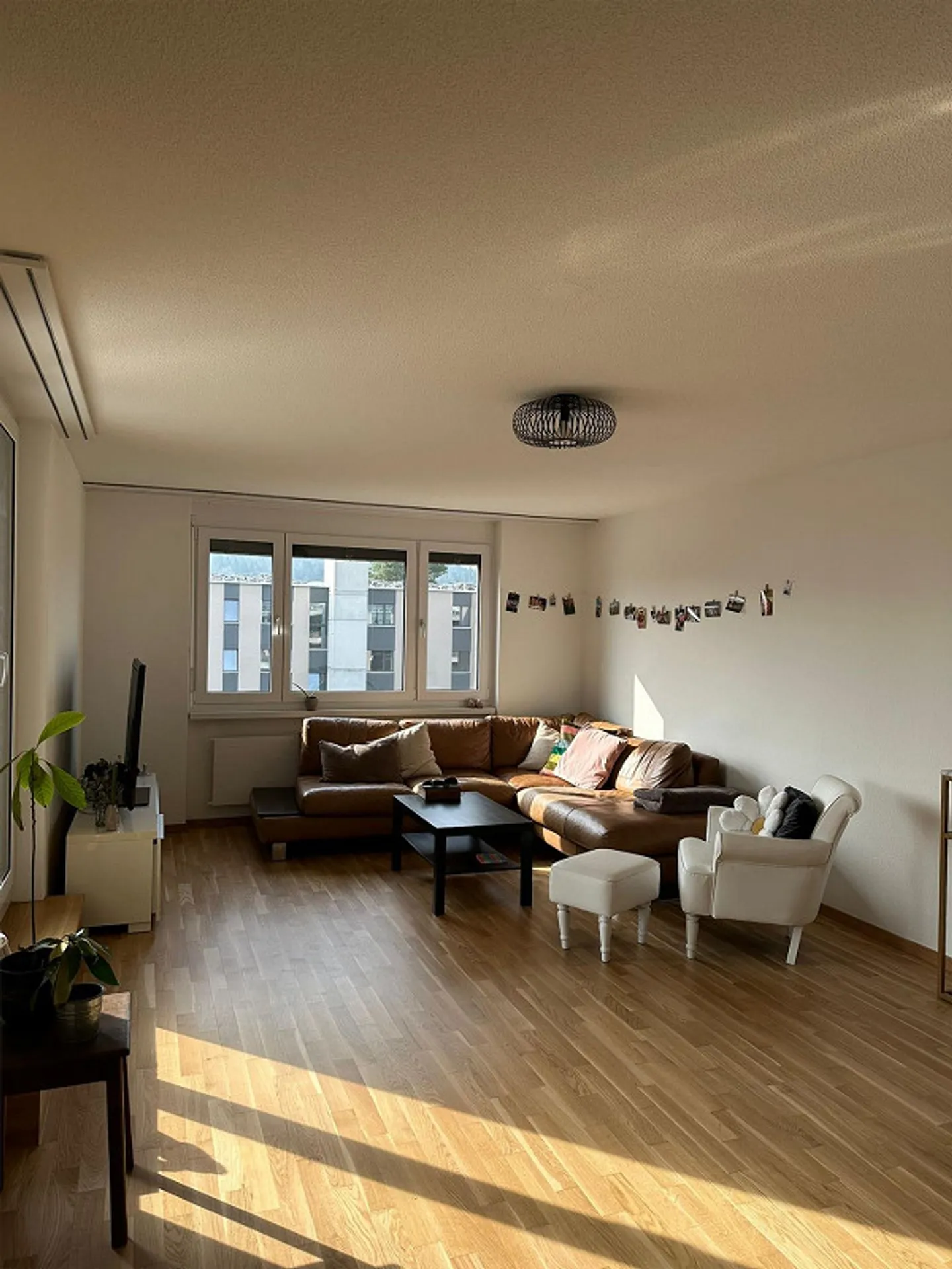 Appartement en attique de 5,5 pièces à Suhr - Photo 4 sur 15