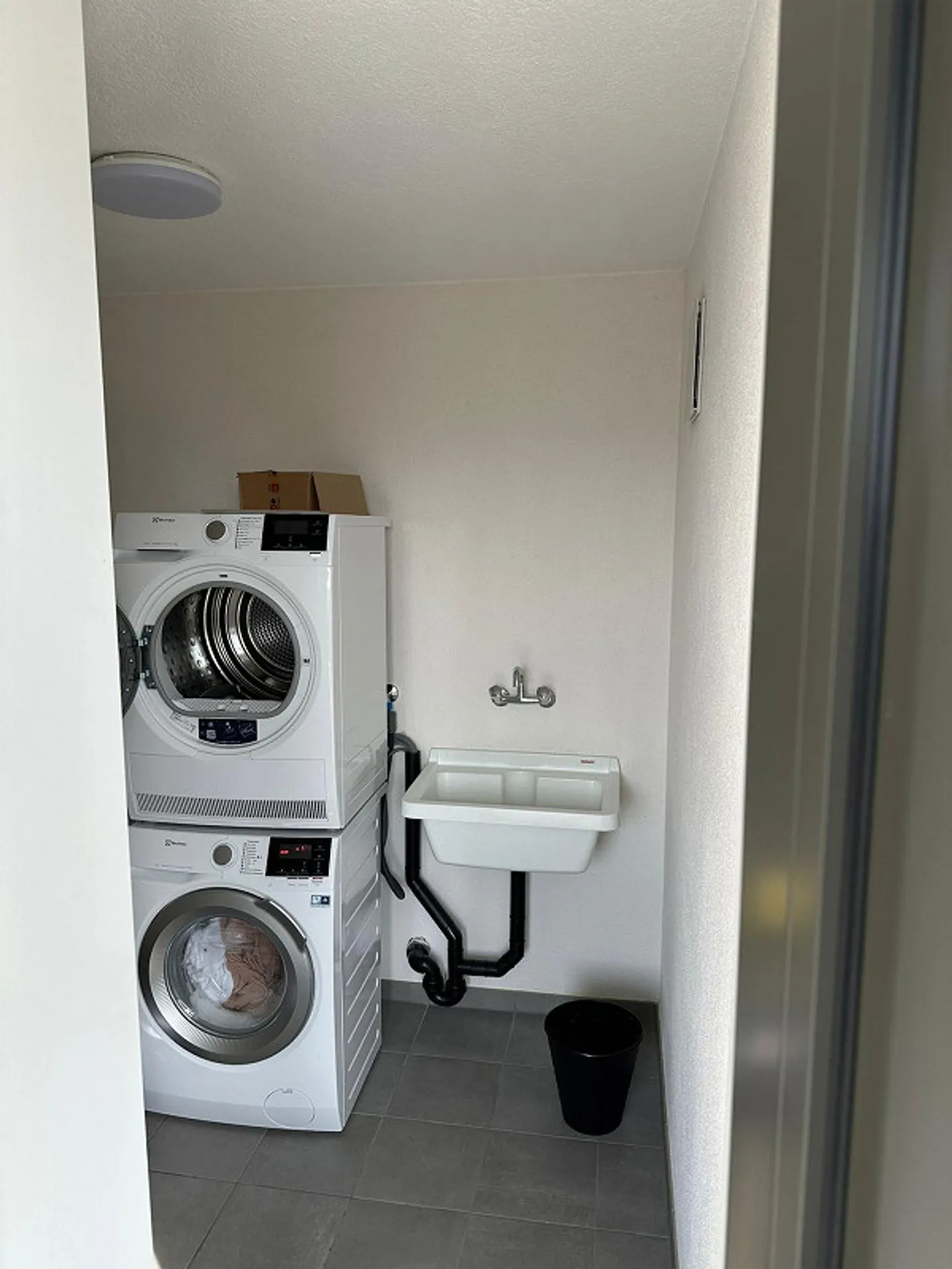Appartement en attique de 5,5 pièces à Suhr - Photo 11 sur 15