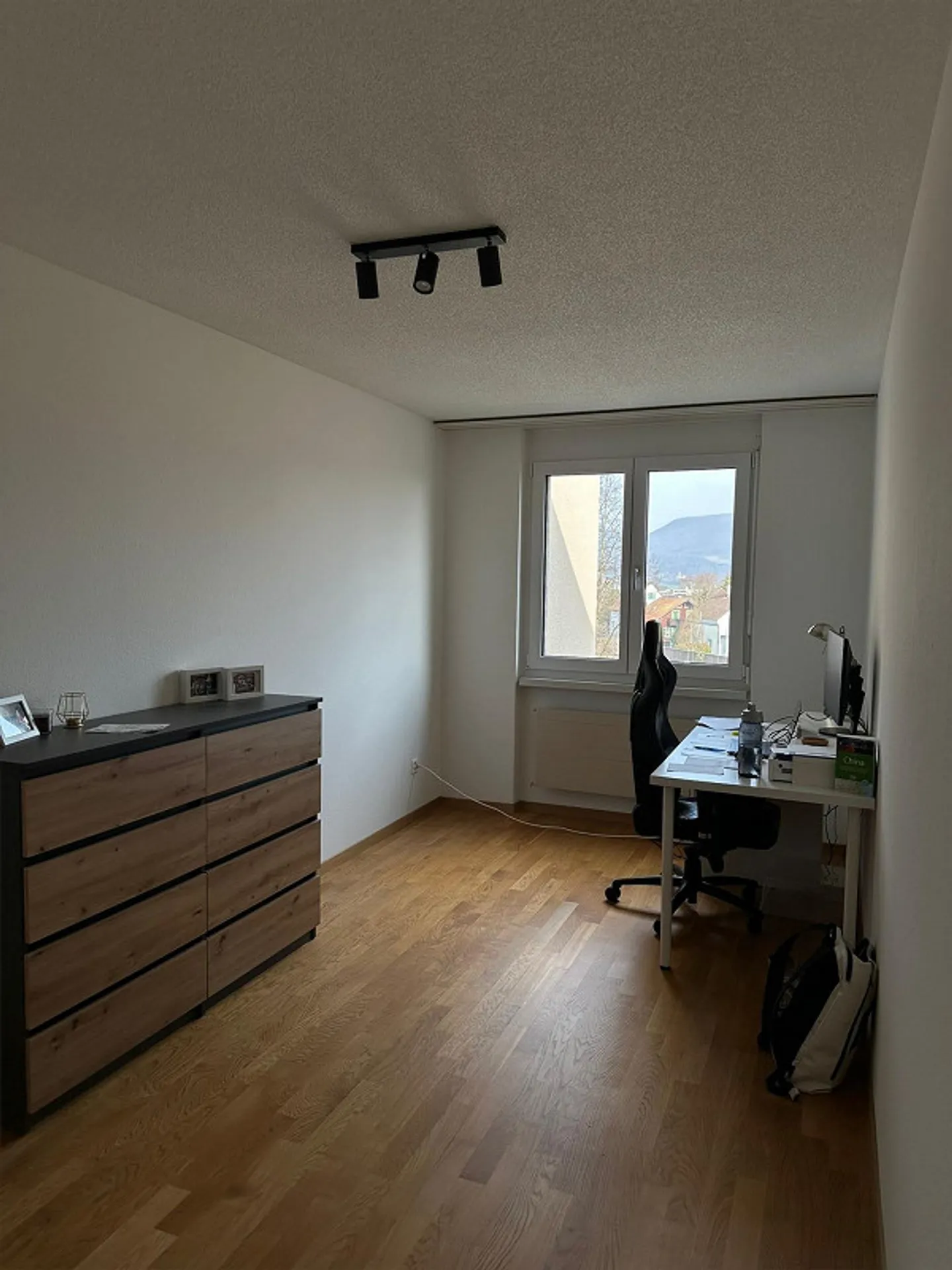 Appartement en attique de 5,5 pièces à Suhr - Photo 13 sur 15