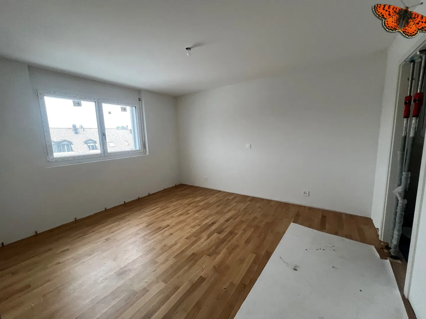 NUOVO - 3½ STANZE - BULLE CON GRANDE BALCONE! - Foto 2 di 8