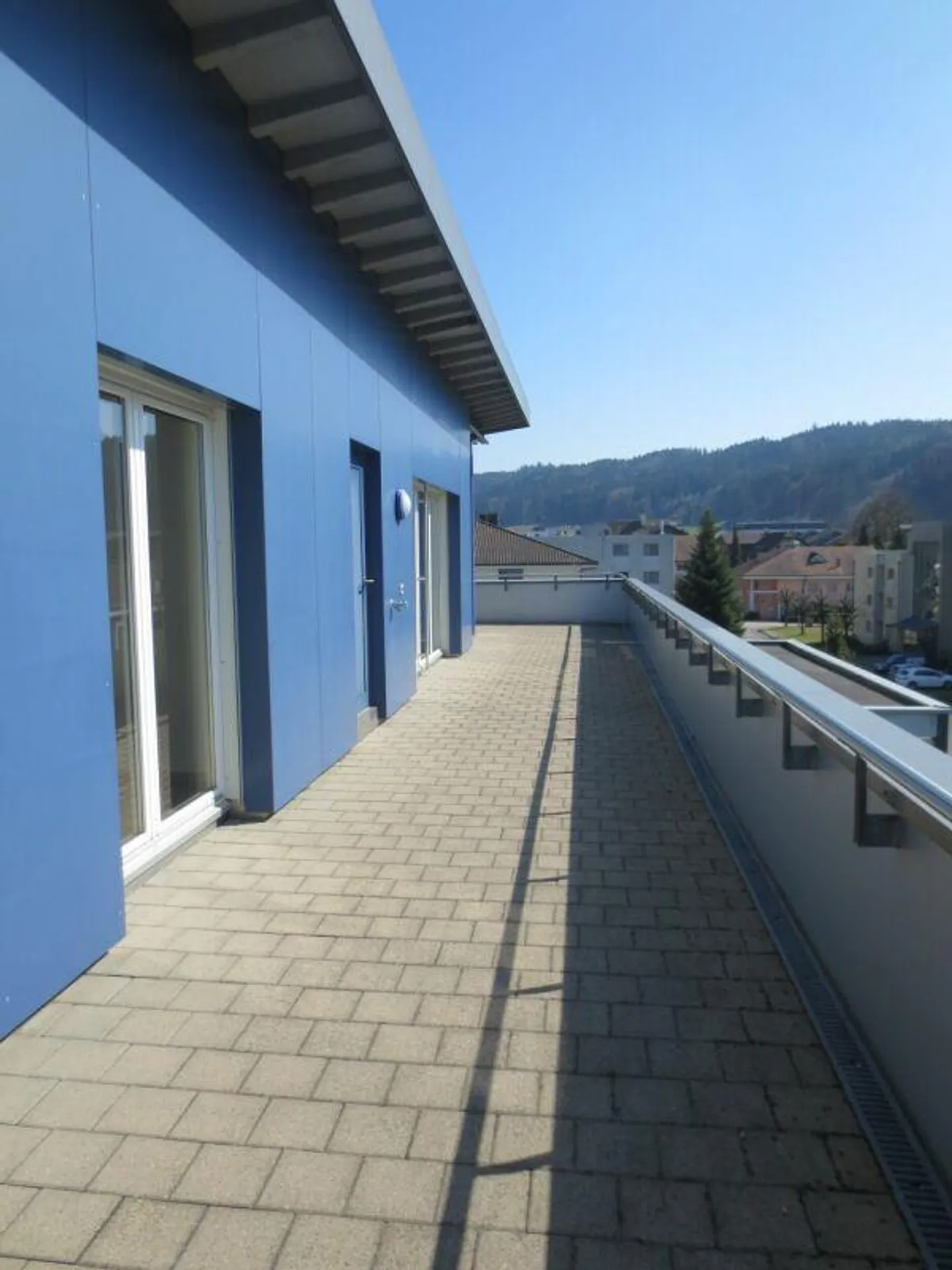 Appartamento attico 3.5 locali con giardino d'inverno - Foto 9 di 12