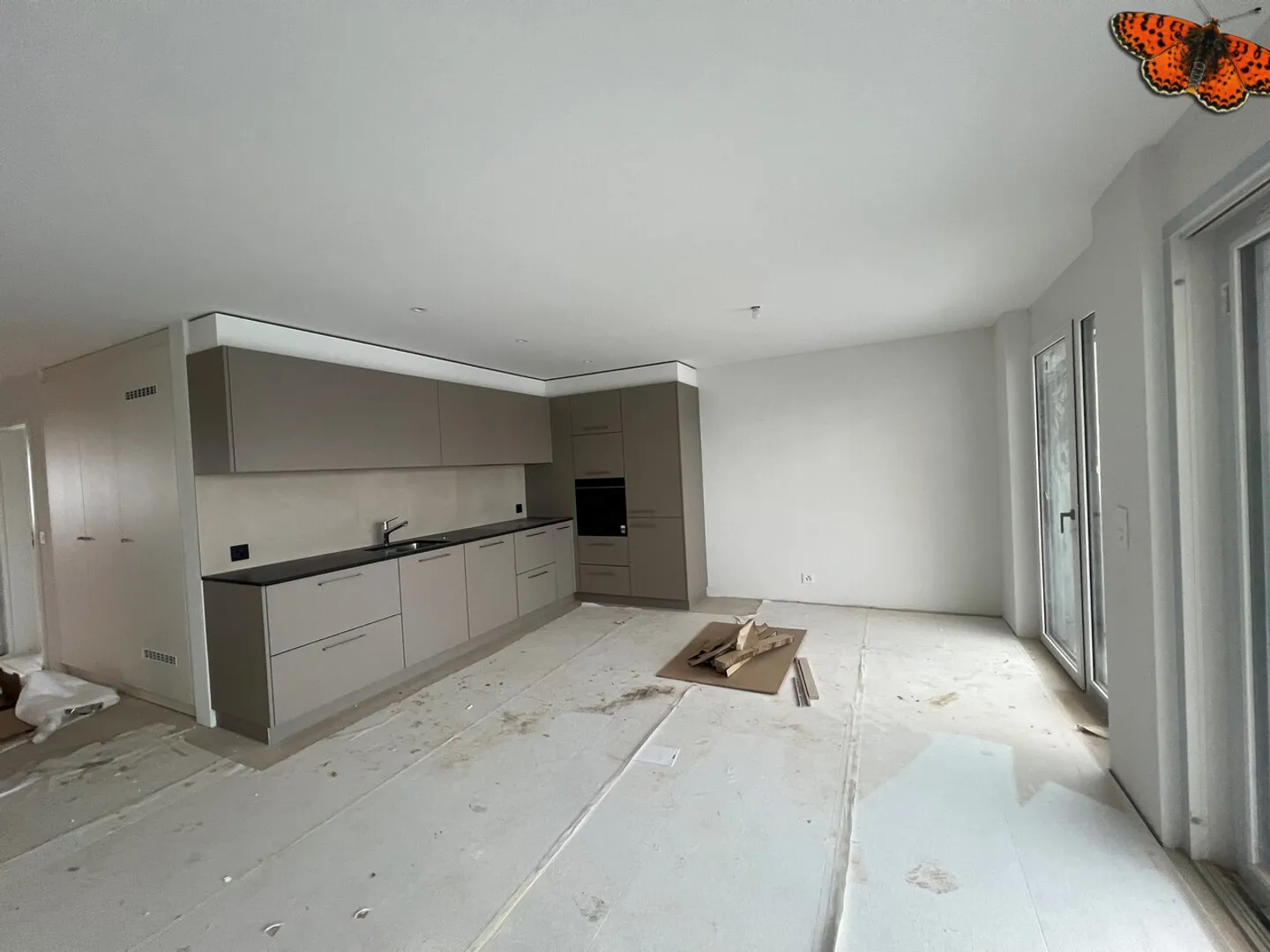 NUOVO - 3½ STANZE - BULLE CON GRANDE BALCONE! - Foto 3 di 8