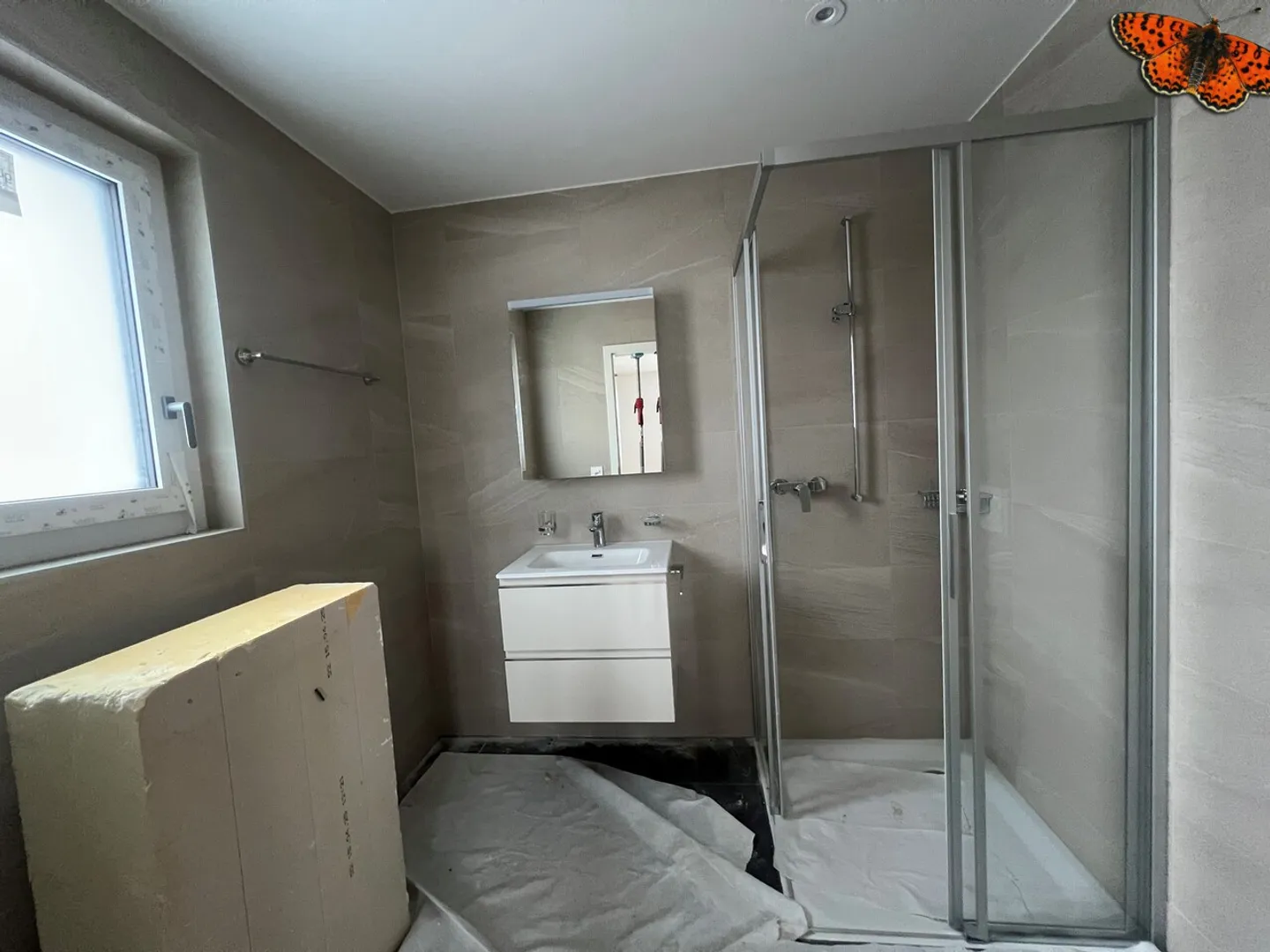 NUOVO - 3½ STANZE - BULLE CON GRANDE BALCONE! - Foto 5 di 8