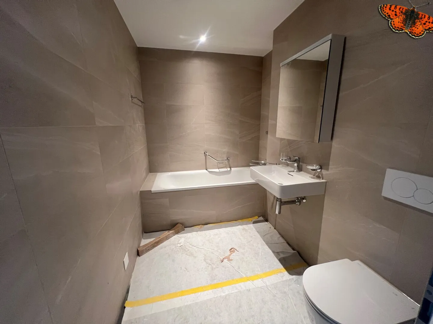 NUOVO - 3½ STANZE - BULLE CON GRANDE BALCONE! - Foto 6 di 8