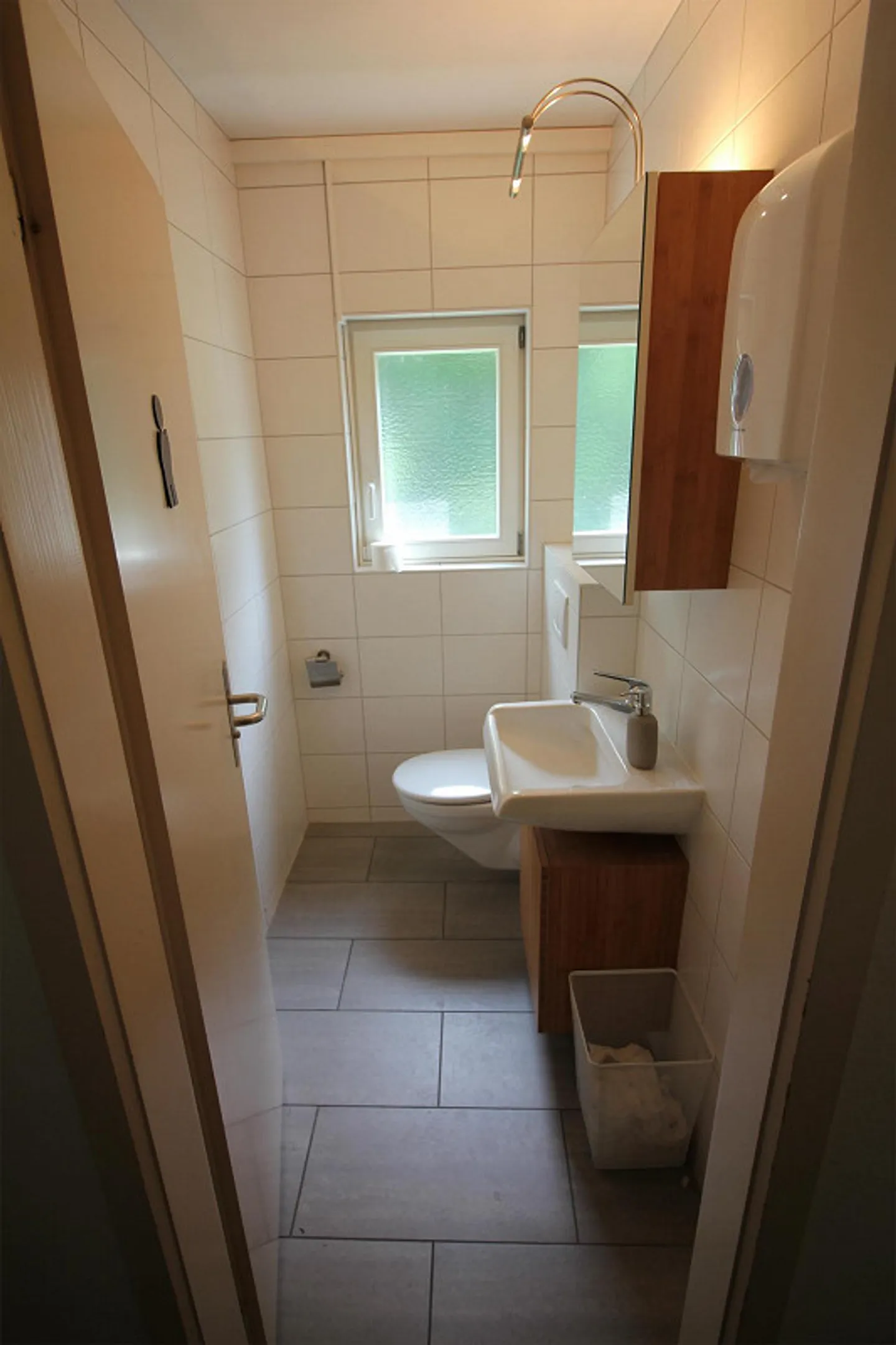 Freistehende Gewerbeliegenschaft - Foto 15 von 21