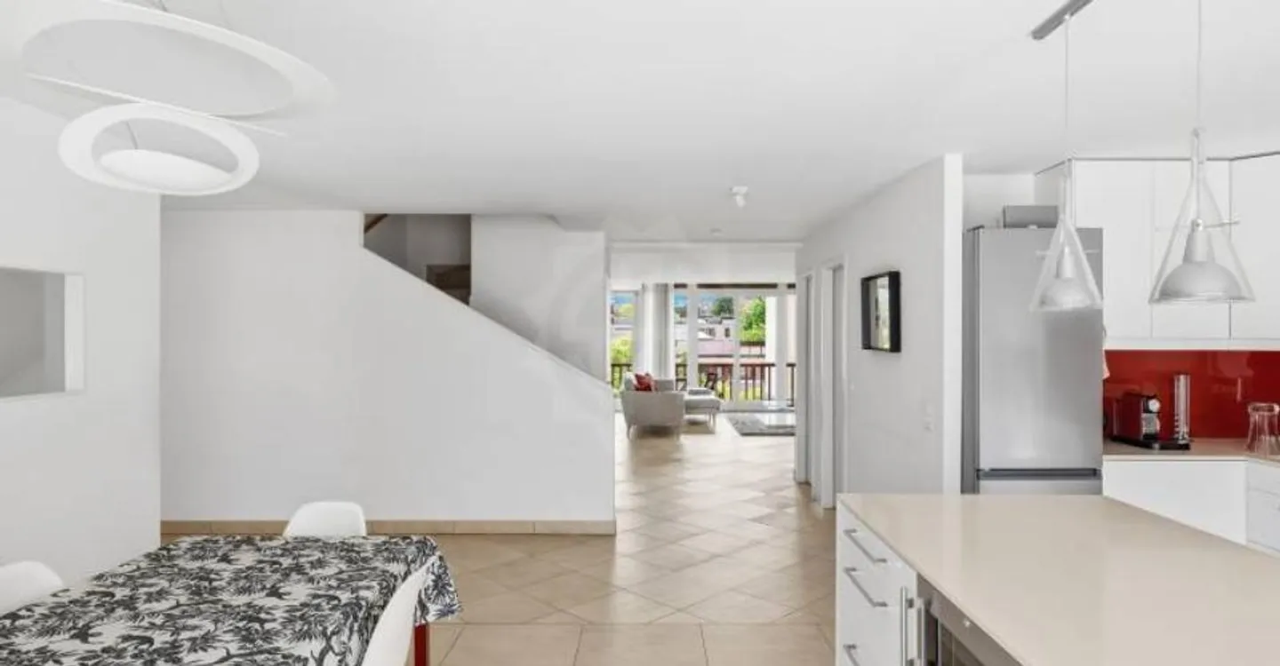 Spacious Apartment - Plan-les-Ouates - Photo 4 of 12