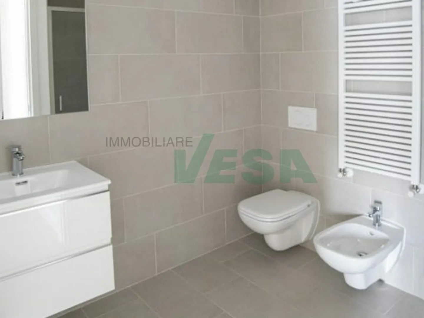 Bellissimo appartamento monolocale a Collina d'Oro - Foto 8 di 10