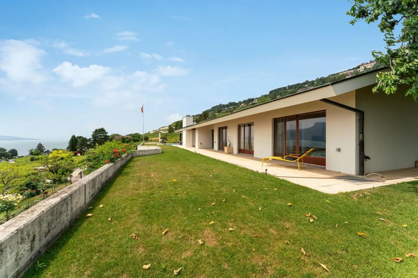 Architektenhaus mit Seeblick - Foto 2 von 13