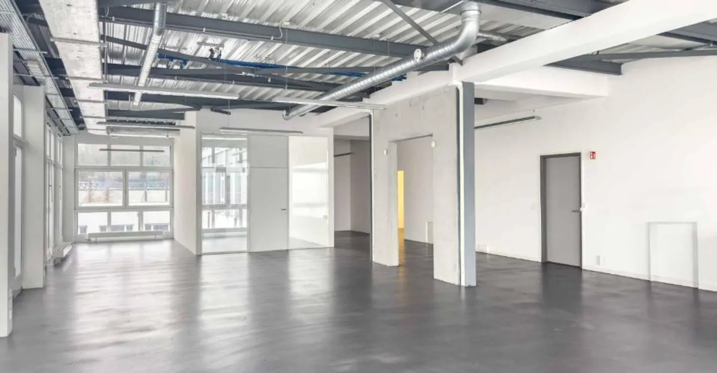 Bright office of 174m² in Carouge - Photo 1 of 8