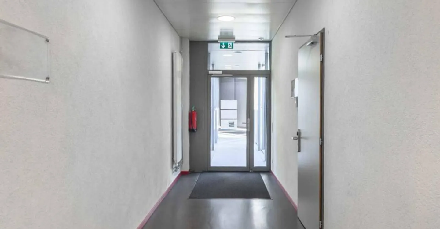 Bright office of 174m² in Carouge - Photo 8 of 8