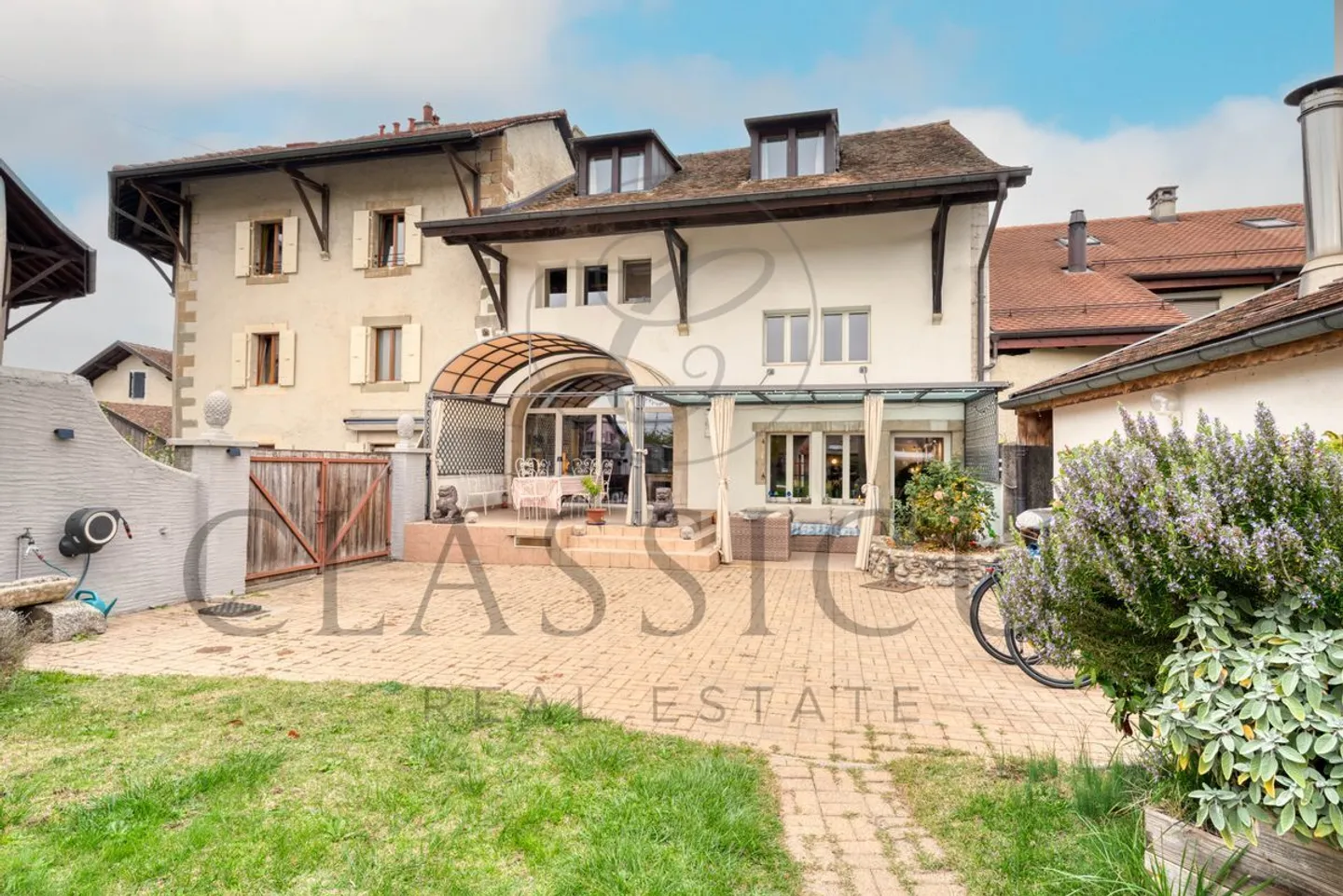 Maison de Village Charmante avec Revenu - Photo 11 sur 13