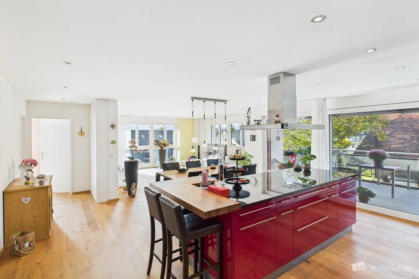 Space for the whole family - Photo 3 of 17