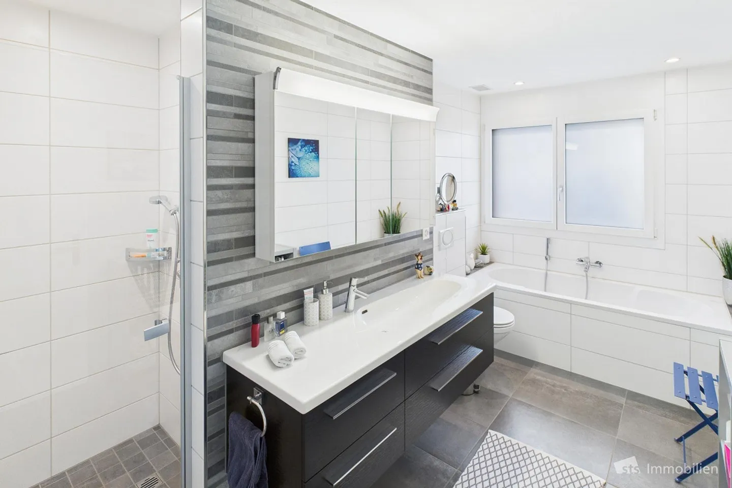 Space for the whole family - Photo 5 of 17