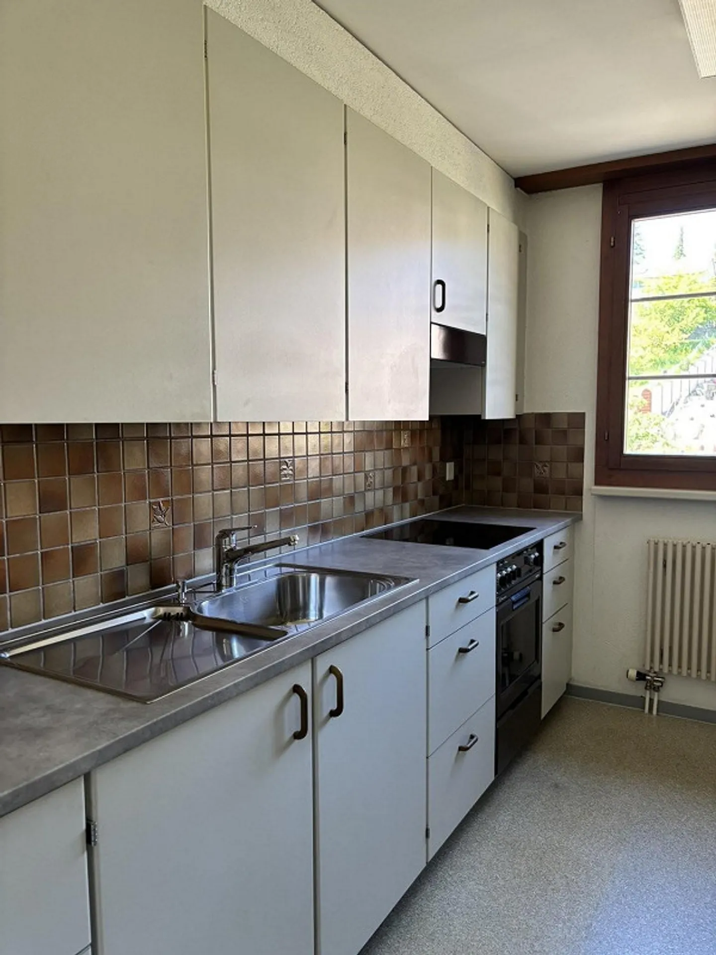 3-Zimmerwohnung im 1. OG in Niederdorf zu vermieten - Foto 2 von 10